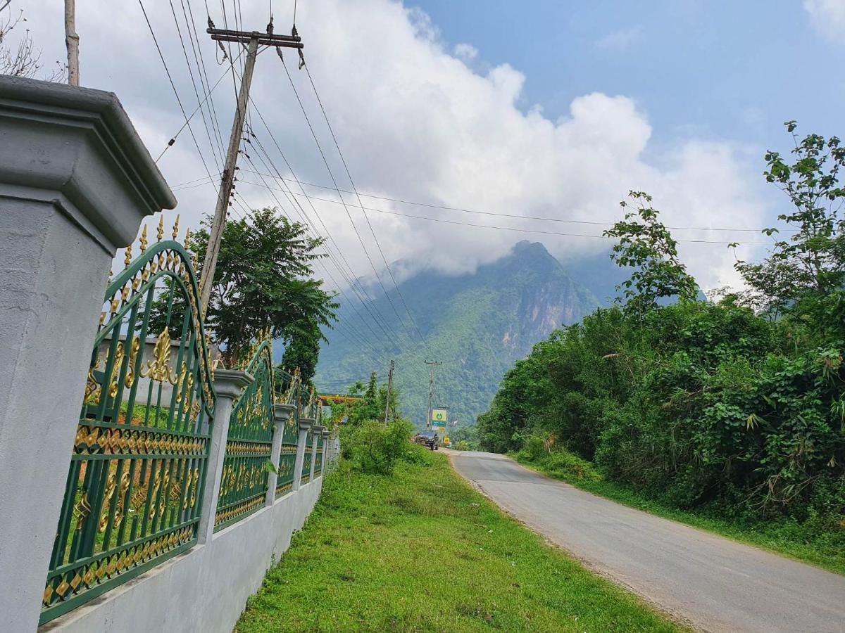 Khounxok Guesthouse Nong Khiaw Luaran gambar